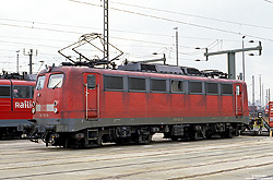 139 122 ex 110 122 in verkehrsrot im Bw Gremberg