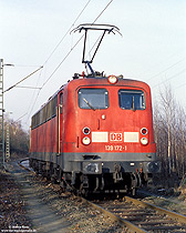 139 172 ex 110 172 mit DSA200 Einholmstromabnehmer in verkehrsrot im Bw Gremberg