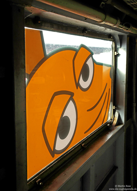 Mauslok 110 469 Mausaufkleber auf dem Seitenfenster