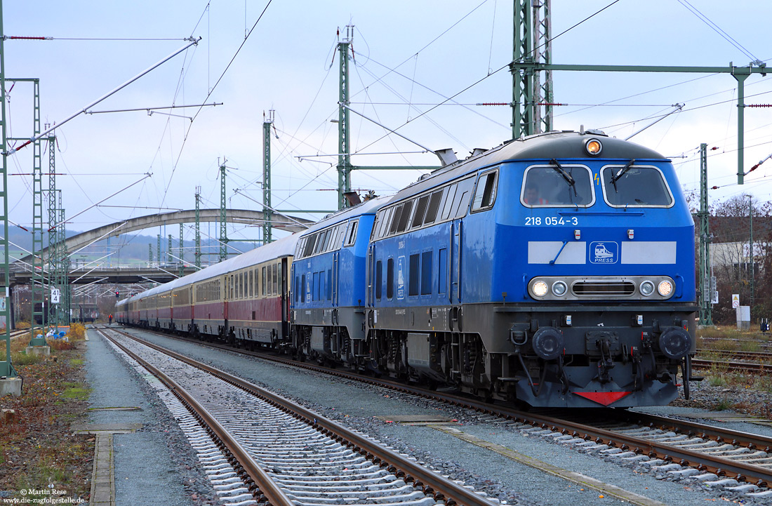 PRESS 218 054 alias 218 448 mit TEE des DB-Museums im Bahnhof Hildesheim