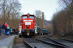 363 826 mit Sonderzug in Wuppertal Beyenburg