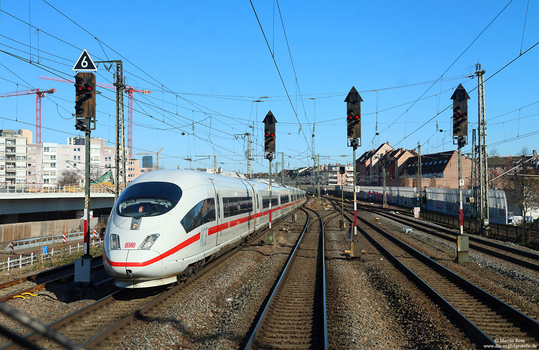406 082 