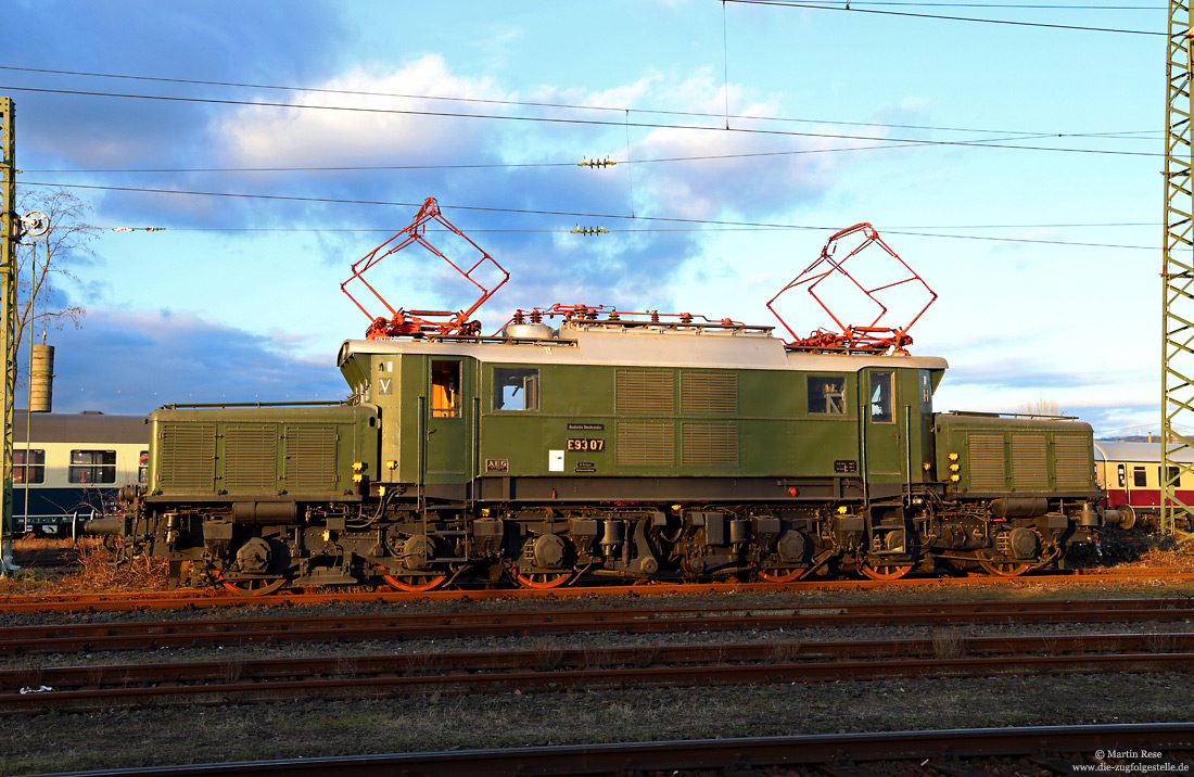 E93 12 im Bahnhof Koblenz-Lützel