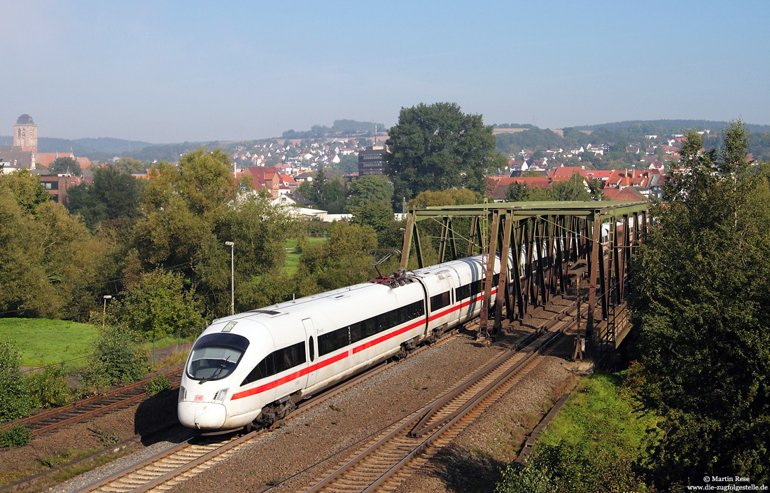 415 506 als ICE1642 auf der Fuldabrücke in Bad Hersfeld 