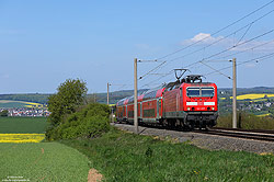 143 227 mit Regionalbahn auf der Strecke Limburg - Frankfurt bei Bad Camberg